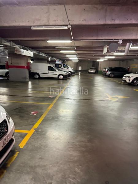 Foto 4bf8f54b-354f-4df3-8329-d4415a203a02. Aparcament cotxe a Centre Santa Coloma de Gramenet