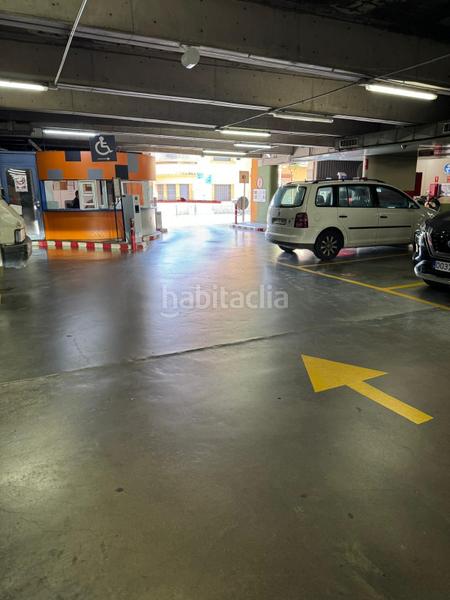 Foto cb523b67-4768-45f2-adca-bb873511345d. Aparcament cotxe a Centre Santa Coloma de Gramenet