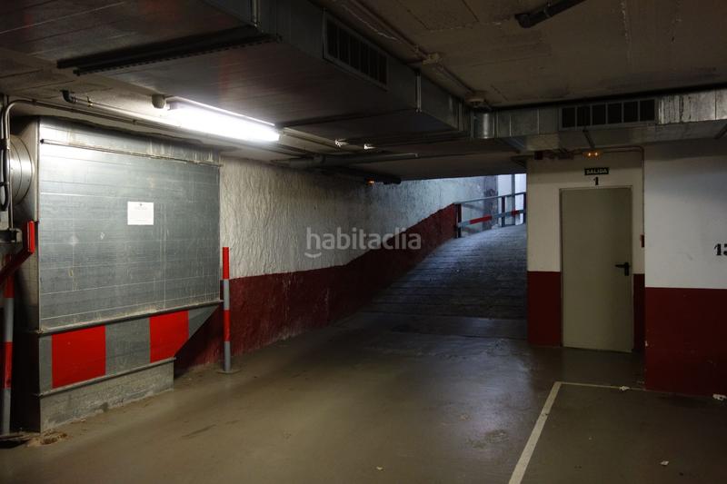 Foto 011bc9ed-f958-4d50-b6f7-8c356e953e9a. Aparcament cotxe a Riu Sud Santa Coloma de Gramenet