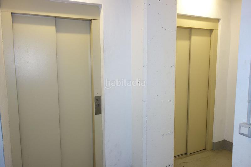 Foto e6e58b7b-c743-4454-a40e-3a7cbae55ebf. Aparcament cotxe a Riu Sud Santa Coloma de Gramenet