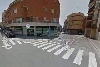 Location Parking voiture  Rafael de casanovas. Zona centro. plazas de aparcamiento para motos. oportunidad en e