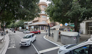 Location Parking voiture  Santa ana. Plaza de aparcamiento para coche mediano situada en el centro de