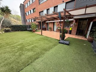 Piso  Lluis companys. Exclusiva planta baja con gran terraza en tiana  110 m, 3 dormit