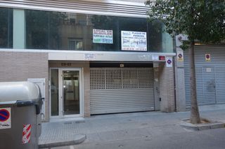 Lloguer Aparcament cotxe  San carlos. Plaza de aparcamiento para moto en el centro de santa coloma de
