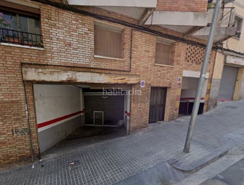 Foto ce1f4ab8-9f2e-4e18-8fc4-0b95896402f2. Aparcament cotxe a Llefià Badalona