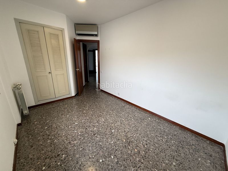 Foto 1c3873ad-60fa-4b9c-a95d-75519cbdedd5. Pis amb calefacció a La Nova Esquerra de l´Eixample Barcelona