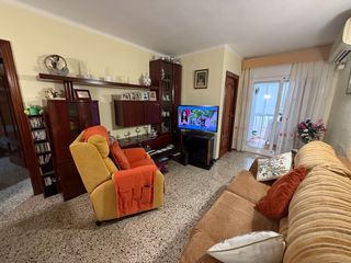 Etagenwohnung  Sicilia. Ático en venta junto al metro fondo  3 dormitorios y balcón