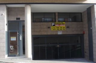 Lloguer Aparcament cotxe  Doctor pages. Plaza de parking en alquiler para coche mediano grande en santa