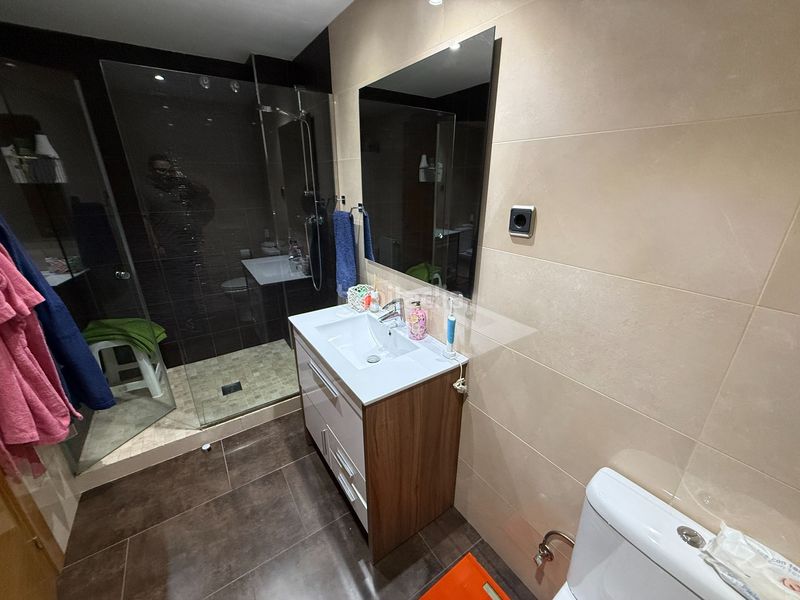Foto ebcf7806-43da-4436-a3a7-9d6677b7dfd3. Casa amb calefacció aparcament piscina a Banyeres Premià de Mar