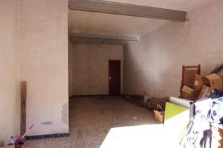 Local Comercial  Calle jose m castaño martinez. Local en venta con vado y espacio para dos coches