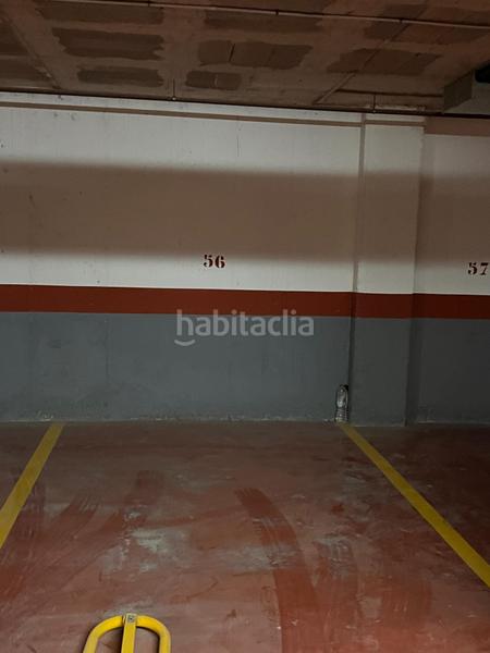Foto c0f30466-e1ba-4ede-a339-08a95421f2e7. Aparcament cotxe a avenida jubalcoy 6 a Nou Altabix Elche / Elx