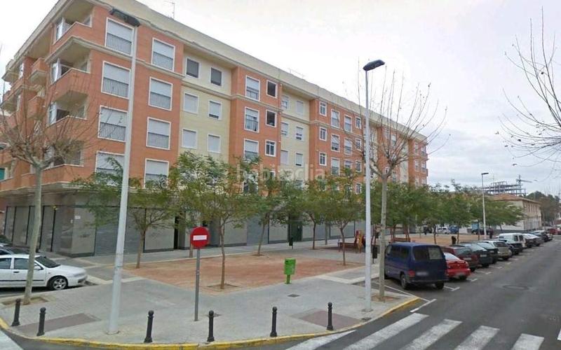 Foto cc37025d-b259-44e5-b303-400473cd21bf. Locale commerciale in Plaza Crevillente - Antiguos Juzgados - El Asilo Elche / Elx