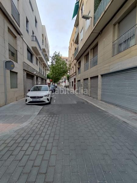 Foto 4bfb8964-89c2-4df9-9446-4d561cbcaa60. Parking voiture dans Centro Elche / Elx