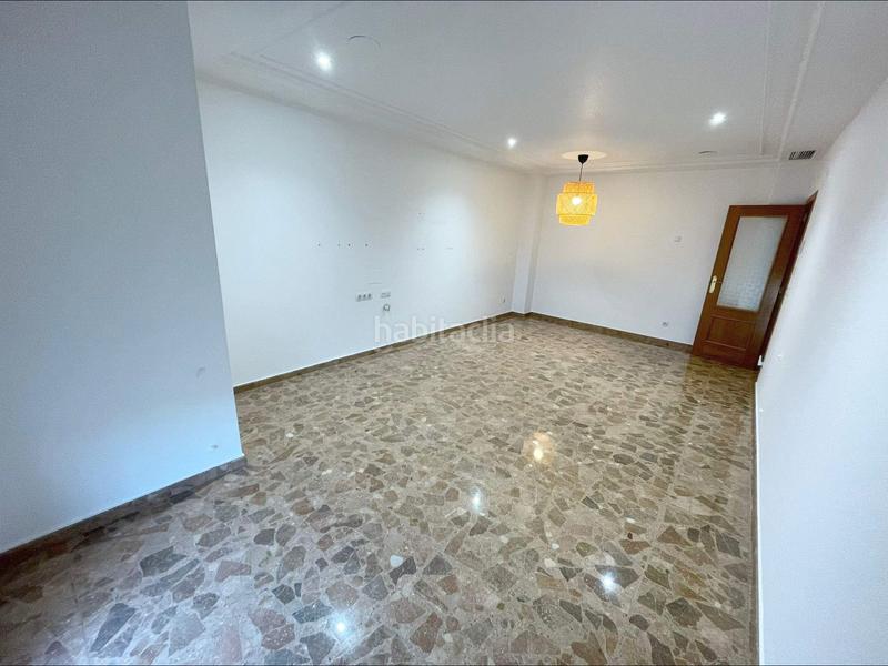 Foto cfd9cea7-6f33-421e-a7d0-c996fc5eb8c4. Location appartement dans Sector V Elche / Elx