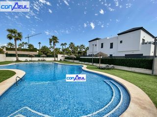 Chalet  Calle josefa botella sempere. Chalet en gran alacant  santa pola alicante