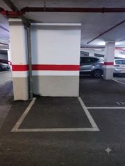 Parking coche en Plaza Crevillente - Antiguos Juzgados - El Asilo