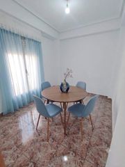 Appartement à Centro. Piso en centro raval de elche