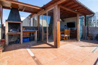 Casa aparellada en Plaza Xquer. Casa pareada en venta paiporta