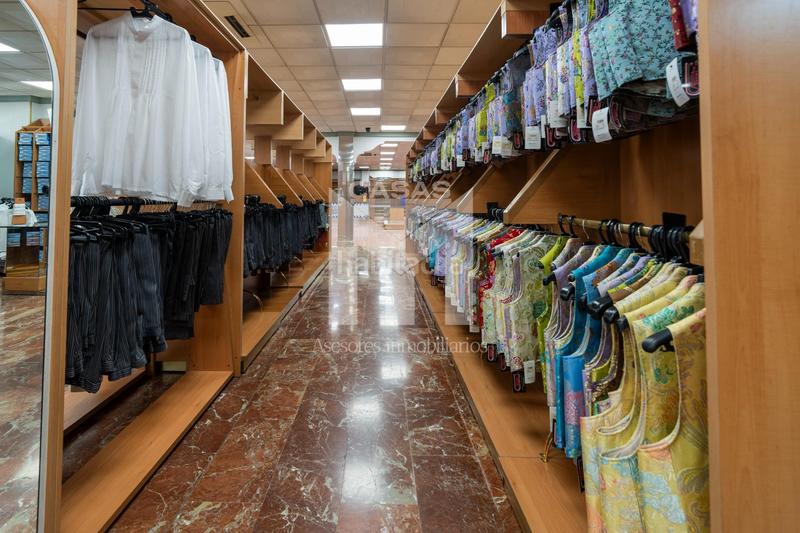 Foto 0ab00700-e6b9-41b1-8afa-636cab06a441. Lloguer local comercial a Picanya
