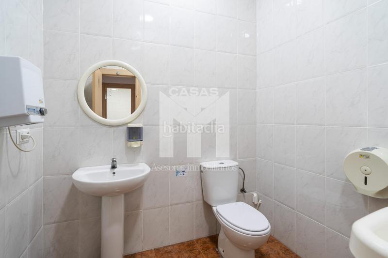 Foto 8372a164-23fd-4438-85c1-9fd9bef5421c. Lloguer local comercial a Picanya