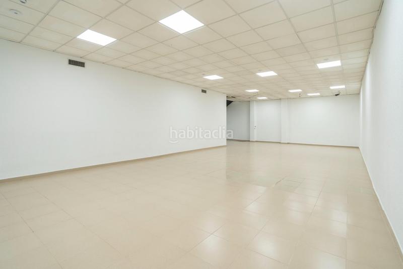Foto aaa42b38-e44d-4626-92f5-5e3e626eda97. Lloguer local comercial a Picanya