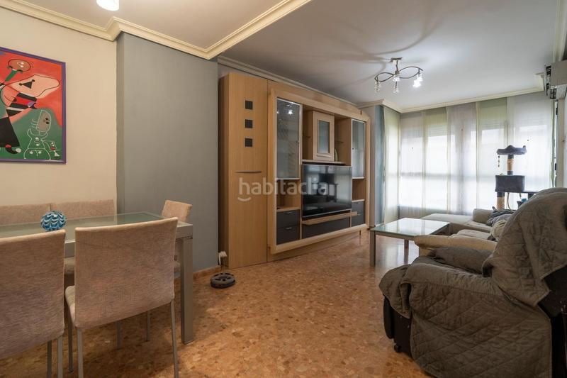 Foto bcd55ddc-6b51-4c44-8db0-a4bae979f3ad. Piso  en venta en Plaza Xúquer Paiporta
