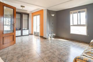 Rent Flat in Plaza Xúquer. Piso en alquiler de paiporta