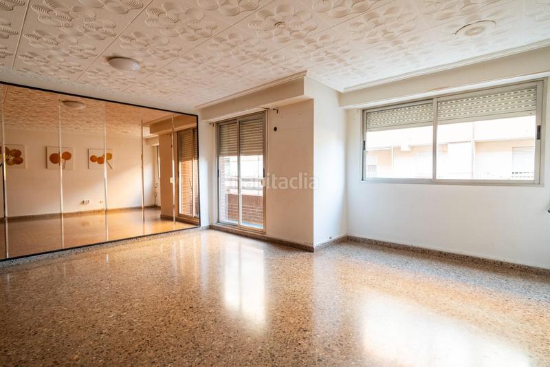 Foto 240149ae-6c8d-42aa-a17c-2e44a2d7ee32. Piso  en venta en Cardenal Benlloch Mislata