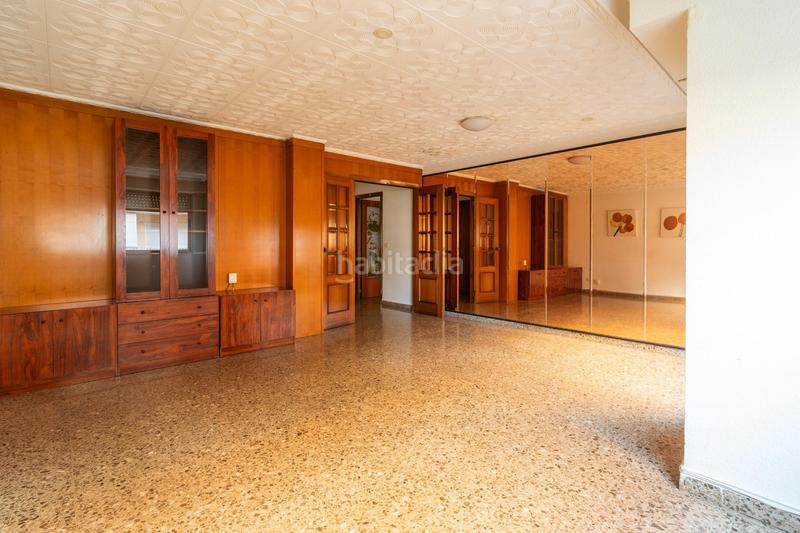 Foto 64c30ca6-2676-4bb7-b637-df4cd1a2b5d9. Flat with parking in Cardenal Benlloch Mislata