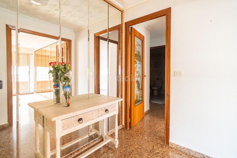 Foto c6d61c1c-9bcb-4310-8f87-f4397cffbafa. Piso  en venta en Cardenal Benlloch Mislata