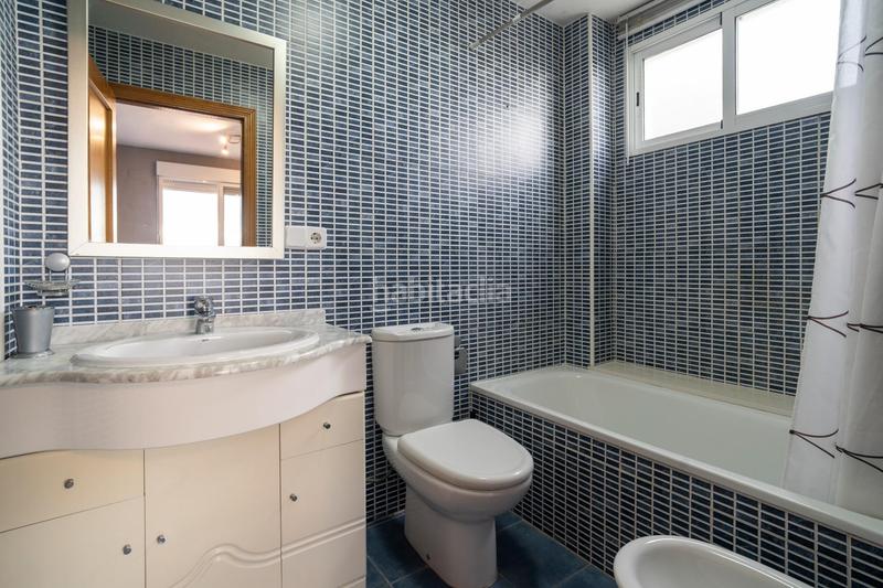 Foto 2d8f1226-bed6-4f18-9190-36859c694dbd. Chalet venta chalet en Bonavista-Lago San Lorenzo Cullera