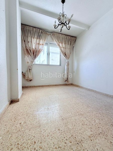 Foto da6493aa-a62e-4fa0-9727-60dd0ae16b18. Pis amb aparcament a Malva Rosa Valencia