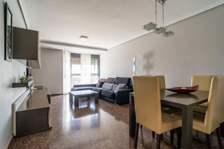 Pis a Plaza Xúquer. Piso en venta en paiporta