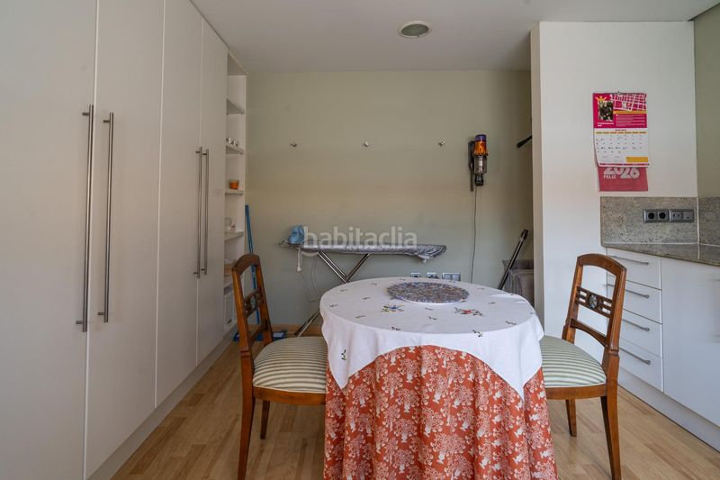 Foto 75080e99-92b8-47ee-8930-9a9a5d501905. Casa amb calefacció aparcament a Benetússer