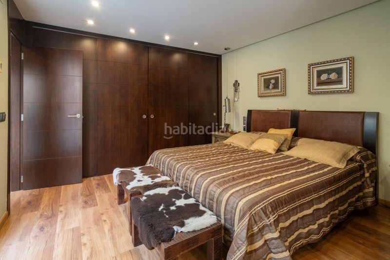 Foto 777dc245-43e6-47a9-82a2-fd0b0599cdd3. Casa amb calefacció aparcament a Benetússer