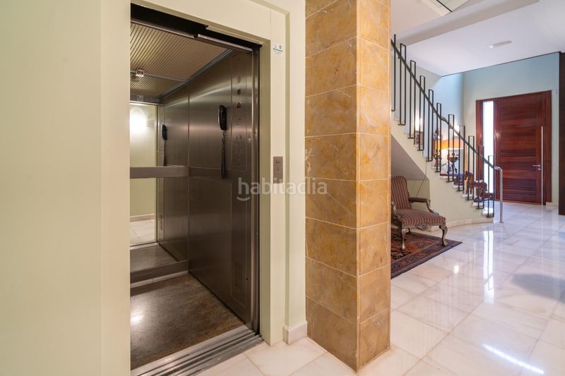 Foto 917d81be-55da-4734-b970-68026419ee4a. Casa amb calefacció aparcament a Benetússer
