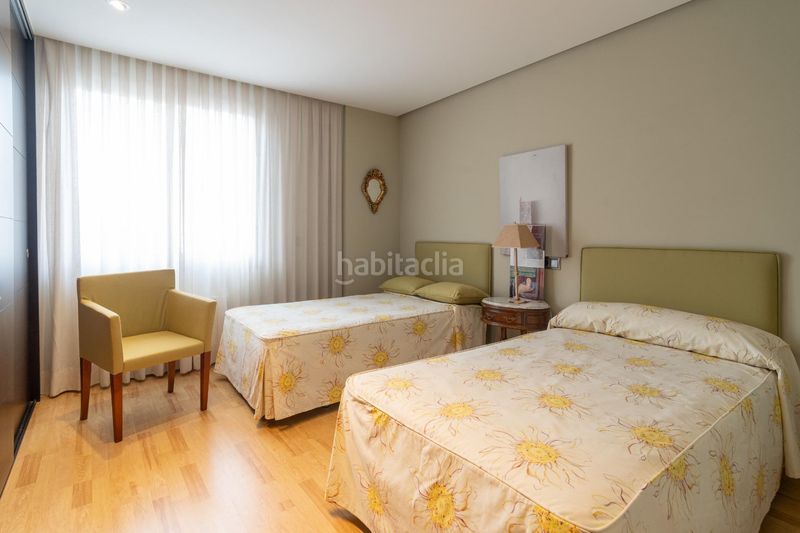 Foto a73e223b-20f3-4255-88f4-242b103312ef. Casa amb calefacció aparcament a Benetússer