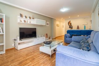 Piso en Plaza Xúquer. Piso en venta en paiporta