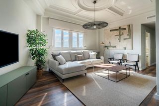 Rent Penthouse in Sant Francesc. Ático de 176 m2 con gran terraza en sant francesc