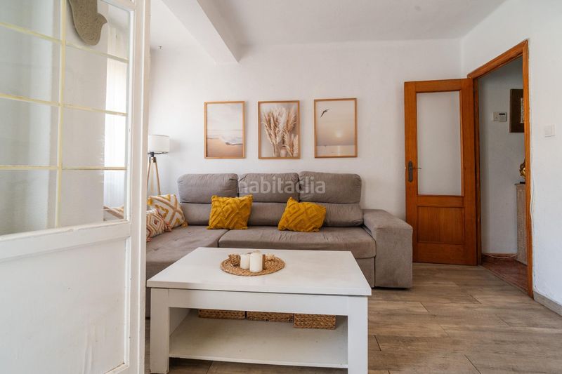 Foto 1d8bc9ff-dfe5-45b4-bd1f-735d713fd91c. Pis a pueblo de Cullera Cullera