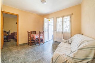 Appartamento in Monserrat. Oportunidad de inversión en montserrat  vivienda con inquilinos