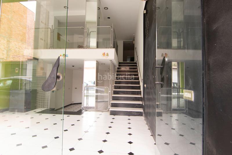 Foto 8df05b4a-7206-44b4-8760-783a43d24b88. Locale commerciale in carrer benigafull 1 in Vall d´Uixó (la)