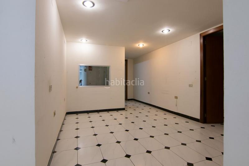 Foto b2bc954a-f3a9-49af-a0e5-cd41c83cc83b. Locale commerciale in carrer benigafull 1 in Vall d´Uixó (la)