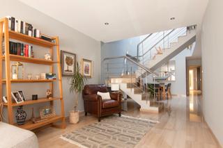 Casa a schiera en Plaa dels espardenyers 8. Casa con encanto moderna y en pleno casco antiguo
