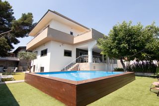 Chalet  Carrer xaloc 6. El hogar definitivo para tu familia