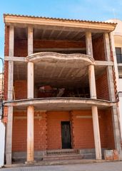 Casa a schiera in Carrer del plá 32. Estructura con infinitas posibilidades