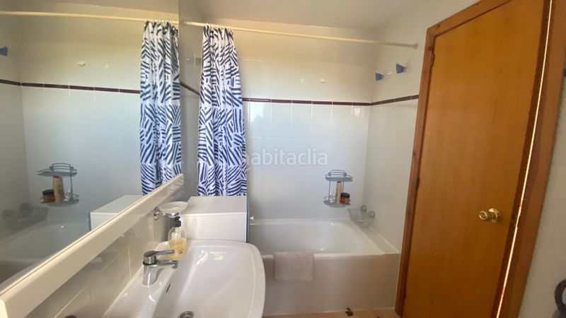 Foto 5769a830-e2a1-49ed-810f-6b618655cfb9. Casa adossada amb calefacció aparcament piscina a Dénia