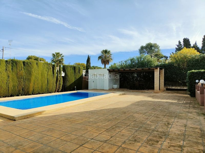 Foto 38170c85-63fd-4a53-bb4f-32c1195b8b23. Xalet amb calefacció aparcament piscina a Las Rotas / Les Rotes Dénia