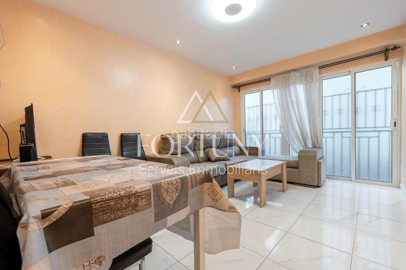 Foto 3bfa1e06-6772-42ad-ab3c-36a1a82e4a4d. Piso en Llevant Reus