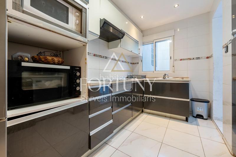 Foto b8a7a74a-949e-4351-bf11-1378057d5e0e. Piso en Llevant Reus